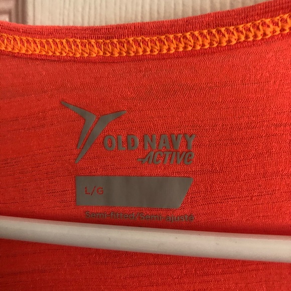 Old navy work out tank top - Picture 2 of 3